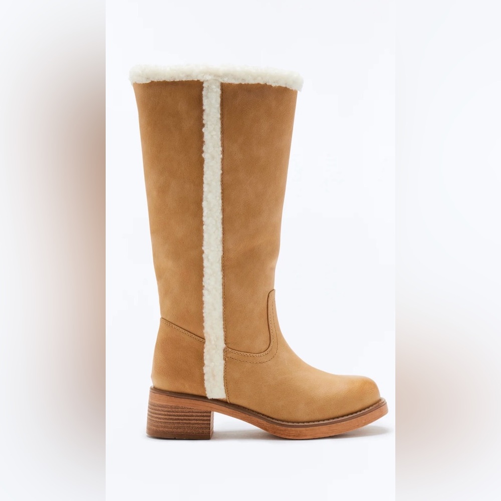 Fashion Nova Camel Sherpa-Lined Winter Boots